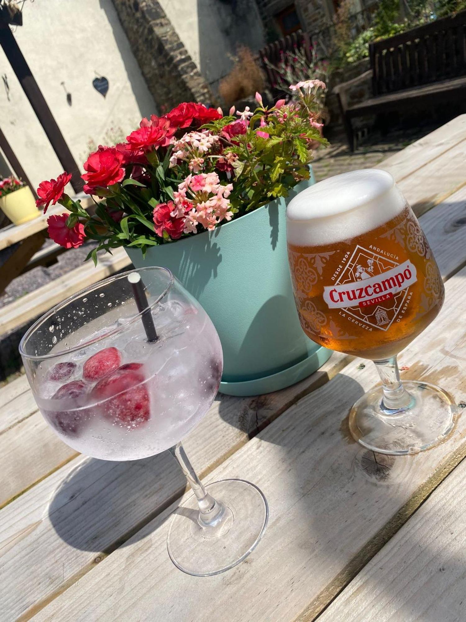 Hare And Hounds Hotel Foulridge Екстериор снимка